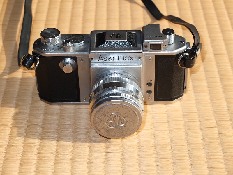 わたしのカメラ三昧 第23回 「Asahiflex IIA」 | トイラボカフェ